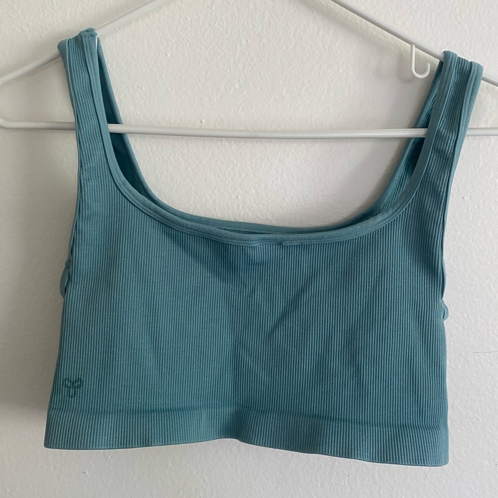 Aritzia TNA teal/turquoise sports bra ribbed